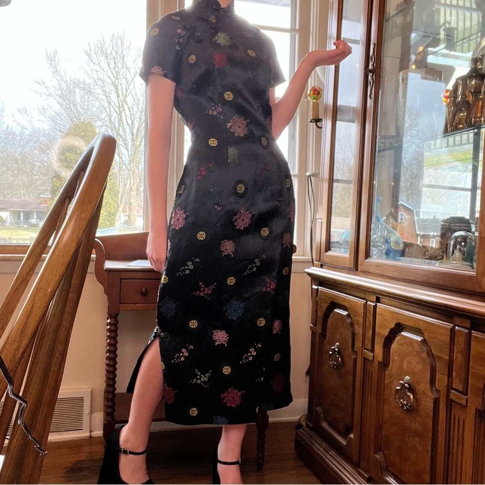 Black traditional qipao dress